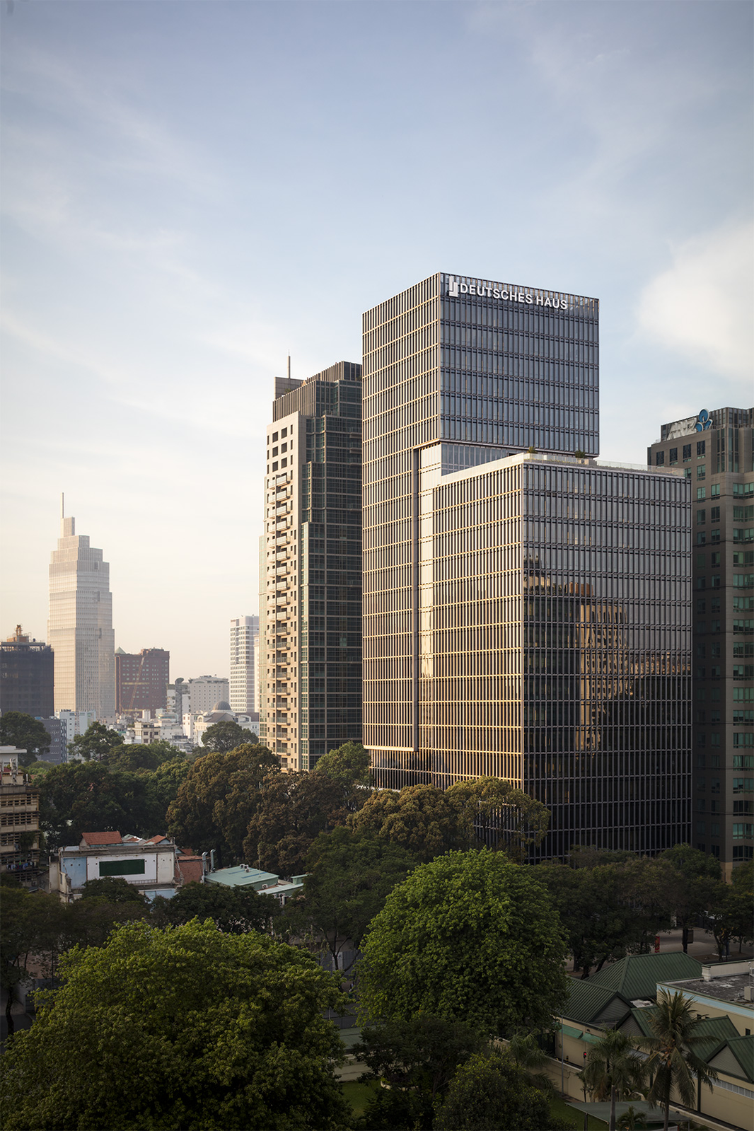 Tòa nhà Deutsches Haus   (Tòa nhà Đức)